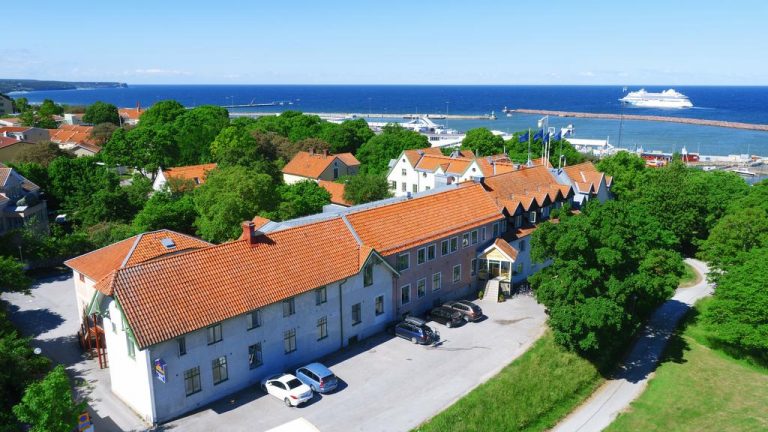 Var kan man som besökande bo på Gotland? - gotlands-genvagar.com